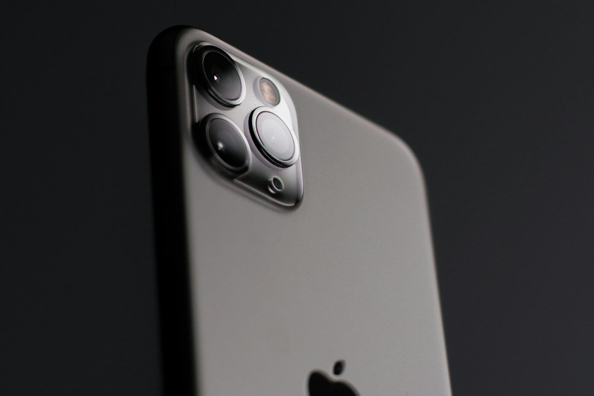 Should You Upgrade Your Phone in 2026? Decision Guide & Lifecycle Checklist